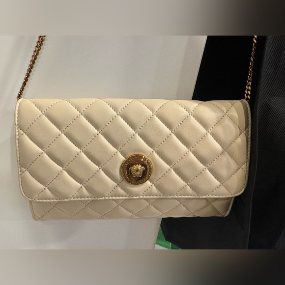 Versace bag - Picture 4 of 7